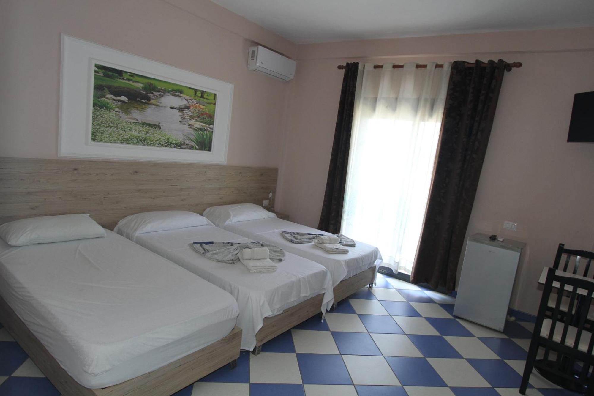 Kompleksi Eli Guest House Durres Exterior photo