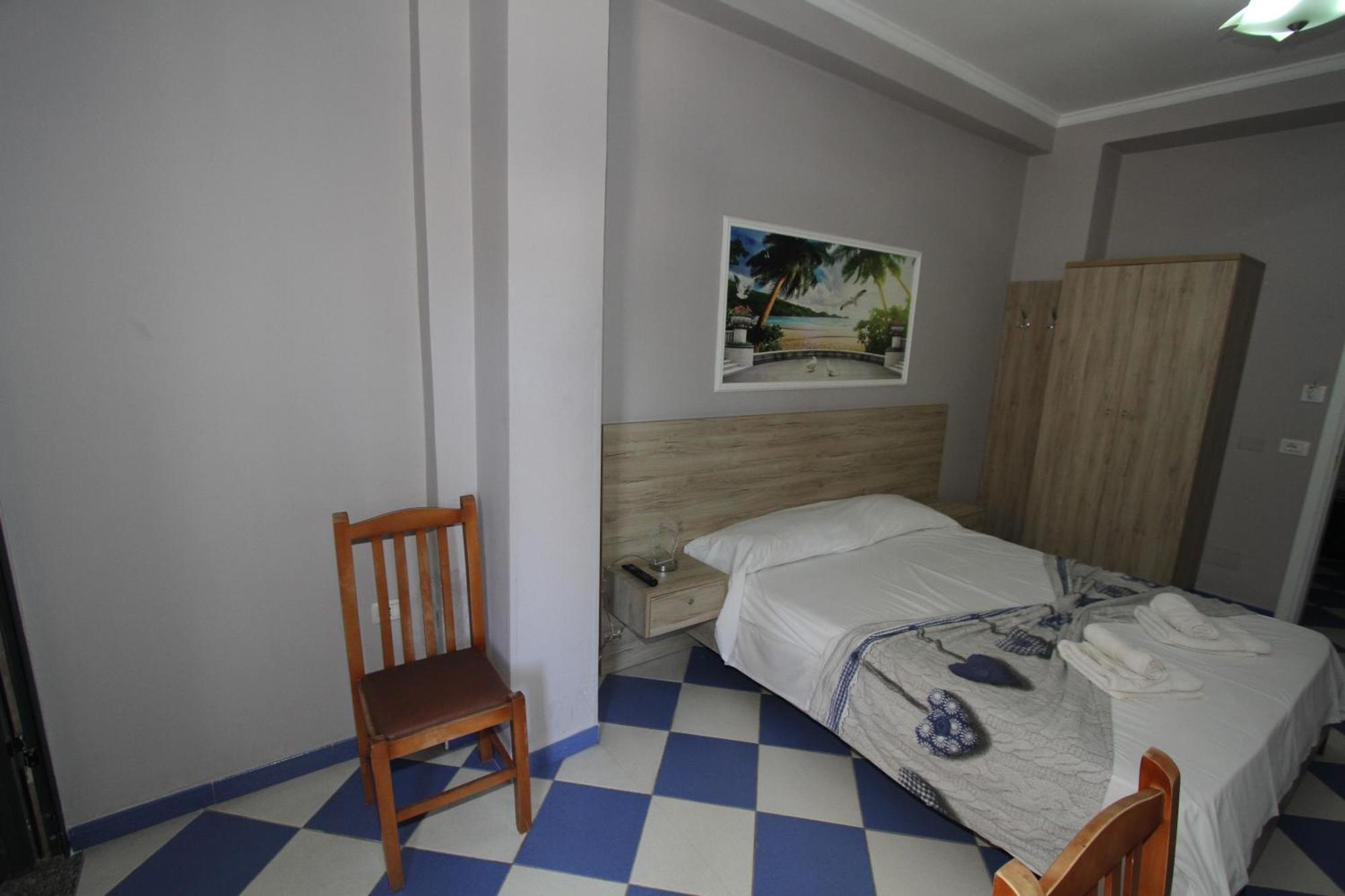 Kompleksi Eli Guest House Durres Exterior photo